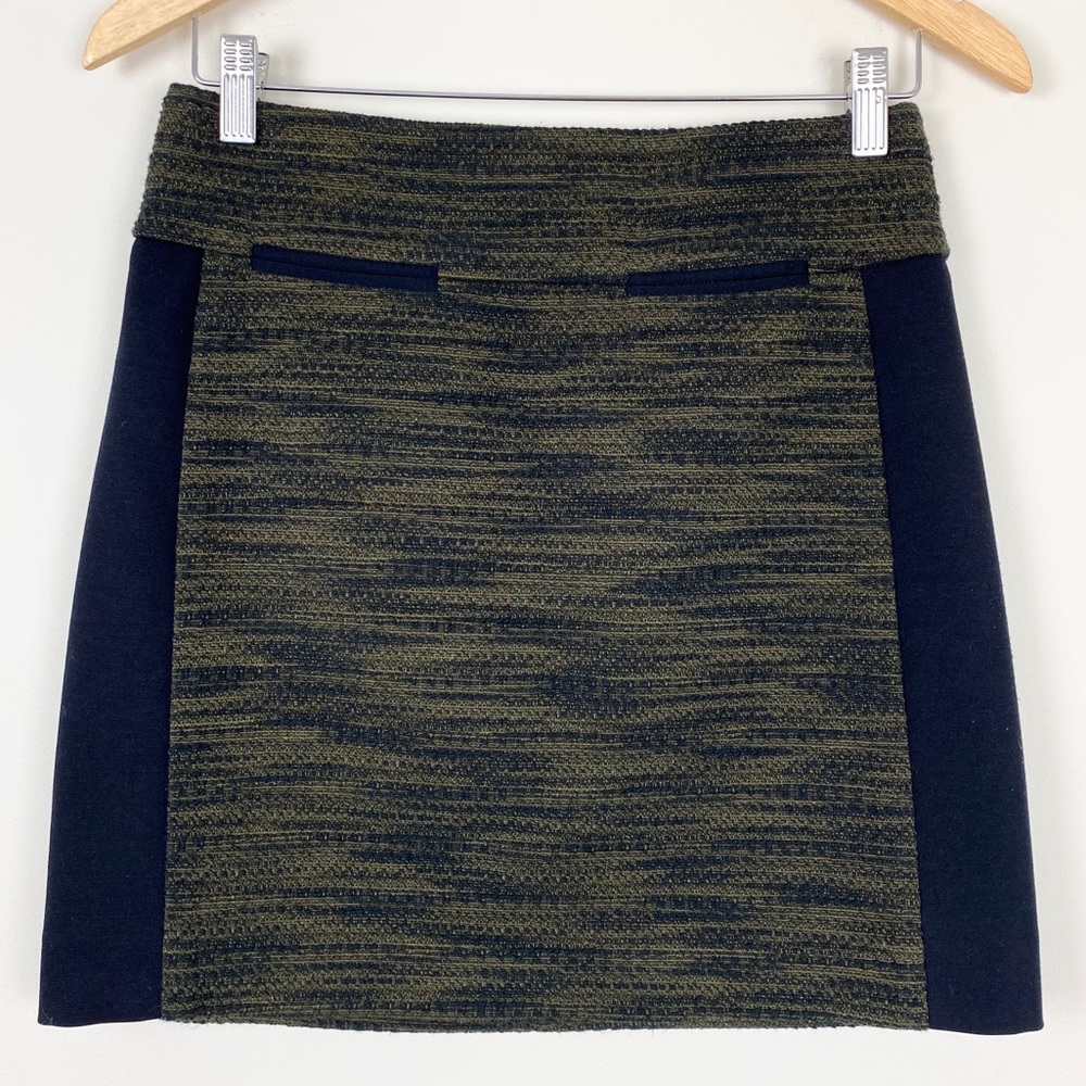 Loft- Mini Skirt